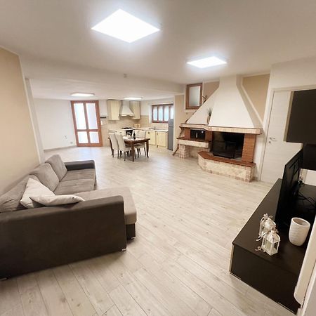 Grazia'S Apartment ساساري المظهر الخارجي الصورة
